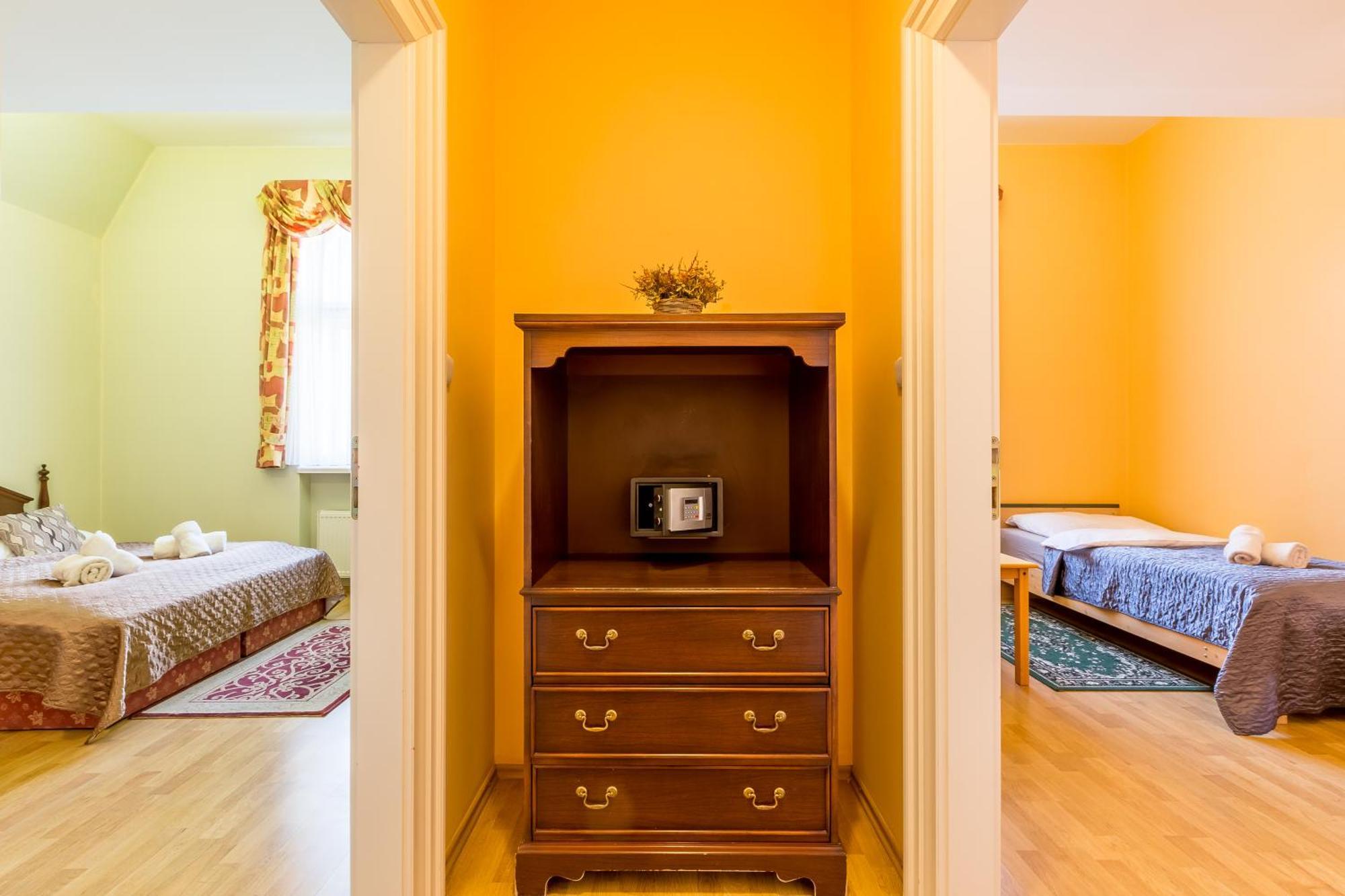 Hotel U Rytire Mělník 外观 照片