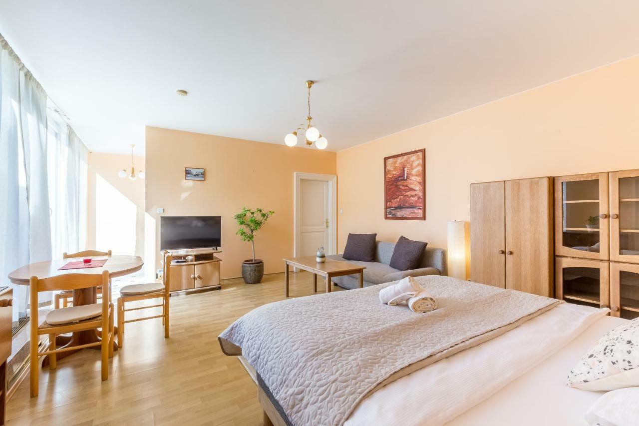 Hotel U Rytire Mělník 外观 照片